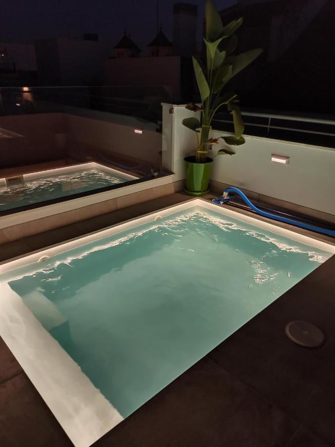 Apartament Luxury Penthouse With Private Pool Setas Monument
